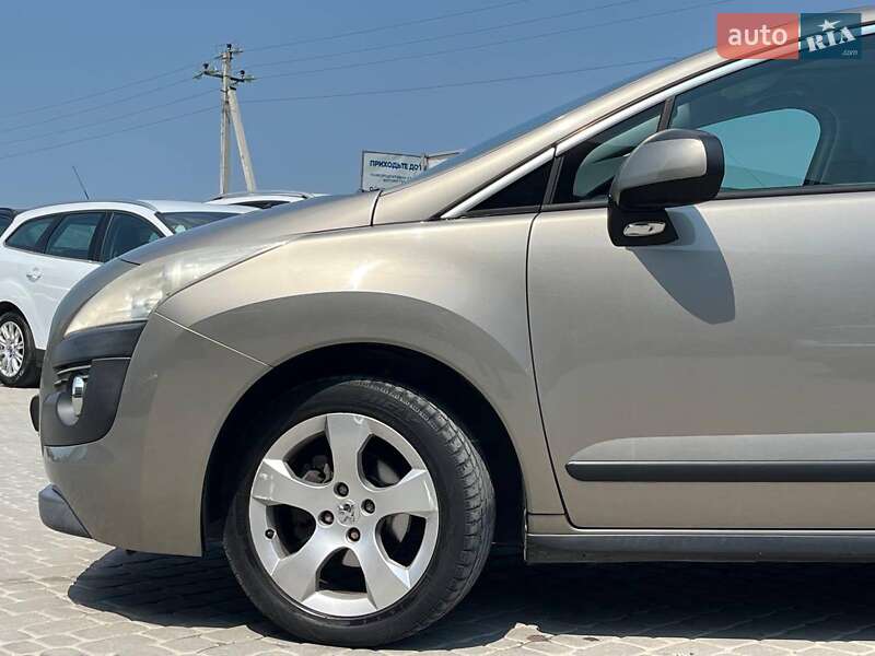Позашляховик / Кросовер Peugeot 3008 2009 в Львові