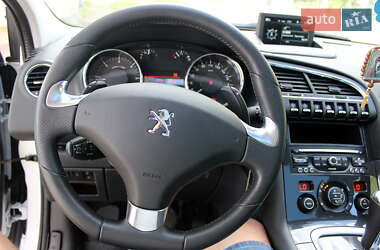 Позашляховик / Кросовер Peugeot 3008 2015 в 