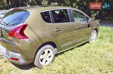 Позашляховик / Кросовер Peugeot 3008 2010 в 