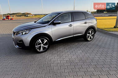 Позашляховик / Кросовер Peugeot 3008 2021 в 