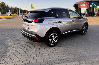 Позашляховик / Кросовер Peugeot 3008 2021 в 