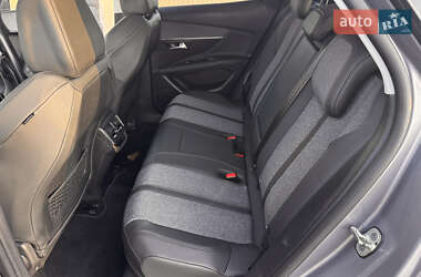 Позашляховик / Кросовер Peugeot 3008 2021 в 
