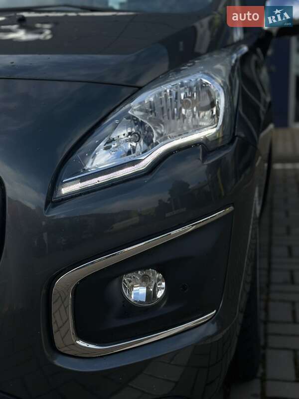 Позашляховик / Кросовер Peugeot 3008 2013 в Рівному