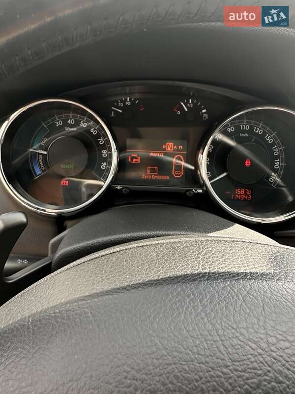 Позашляховик / Кросовер Peugeot 3008 2013 в Рівному