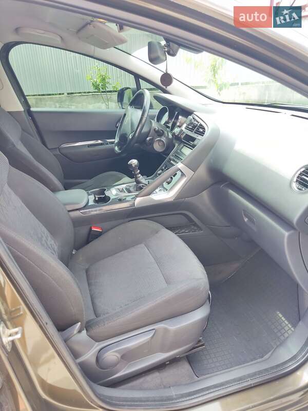 Внедорожник / Кроссовер Peugeot 3008 2010 в Тернополе