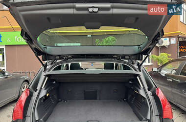 Позашляховик / Кросовер Peugeot 3008 2012 в 