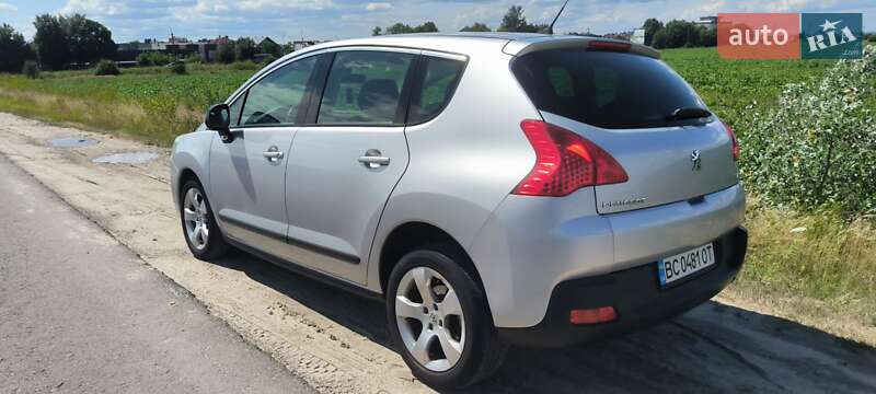 Позашляховик / Кросовер Peugeot 3008 2011 в Львові