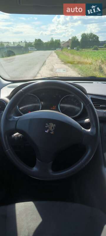 Позашляховик / Кросовер Peugeot 3008 2011 в Львові