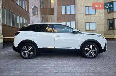 Внедорожник / Кроссовер Peugeot 3008 2020 в 