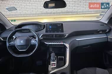 Внедорожник / Кроссовер Peugeot 3008 2020 в 