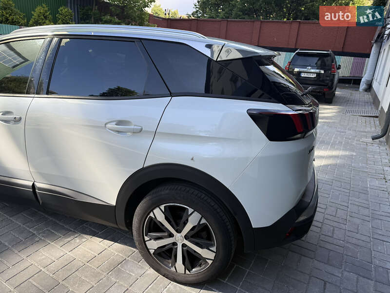 Внедорожник / Кроссовер Peugeot 3008 2017 в Черновцах
