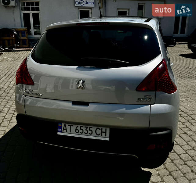 Позашляховик / Кросовер Peugeot 3008 2011 в Львові
