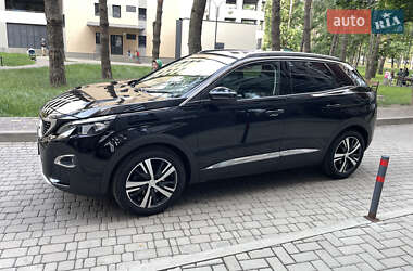 Позашляховик / Кросовер Peugeot 3008 2020 в 