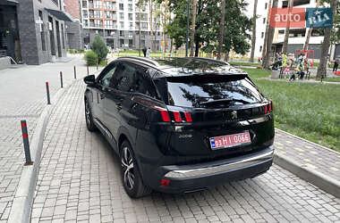 Позашляховик / Кросовер Peugeot 3008 2020 в 