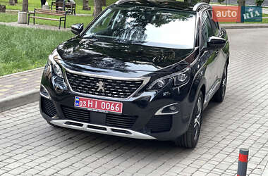 Позашляховик / Кросовер Peugeot 3008 2020 в 