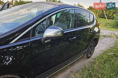Внедорожник / Кроссовер Peugeot 3008 2012 в 