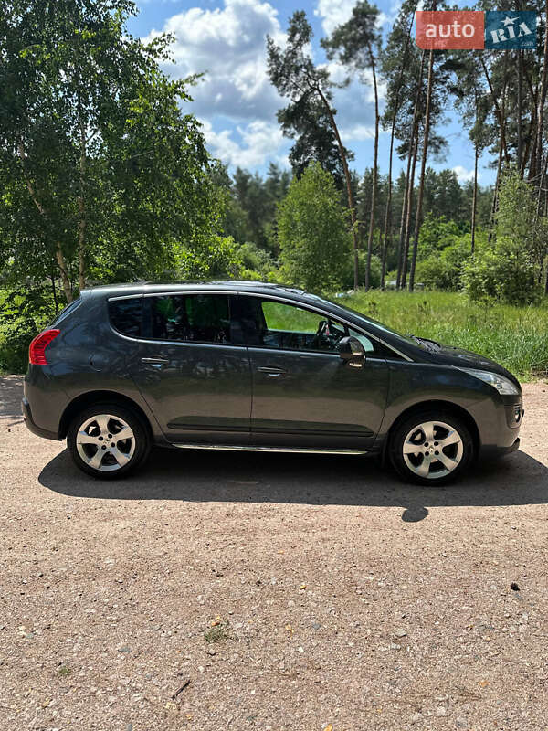 Позашляховик / Кросовер Peugeot 3008 2010 в Білогородці