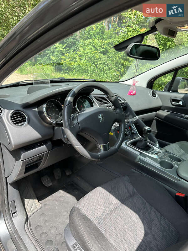Позашляховик / Кросовер Peugeot 3008 2010 в Білогородці