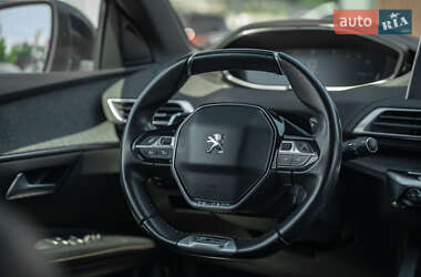 Внедорожник / Кроссовер Peugeot 3008 2018 в 