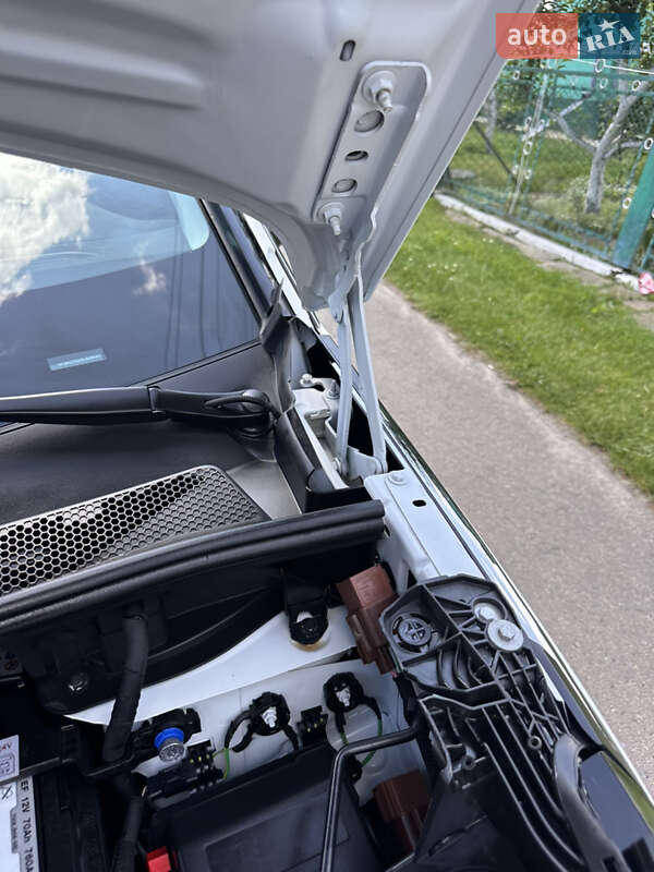 Позашляховик / Кросовер Peugeot 3008 2020 в Дубні