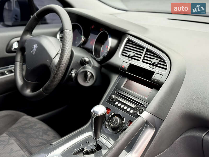 Позашляховик / Кросовер Peugeot 3008 2010 в Вінниці