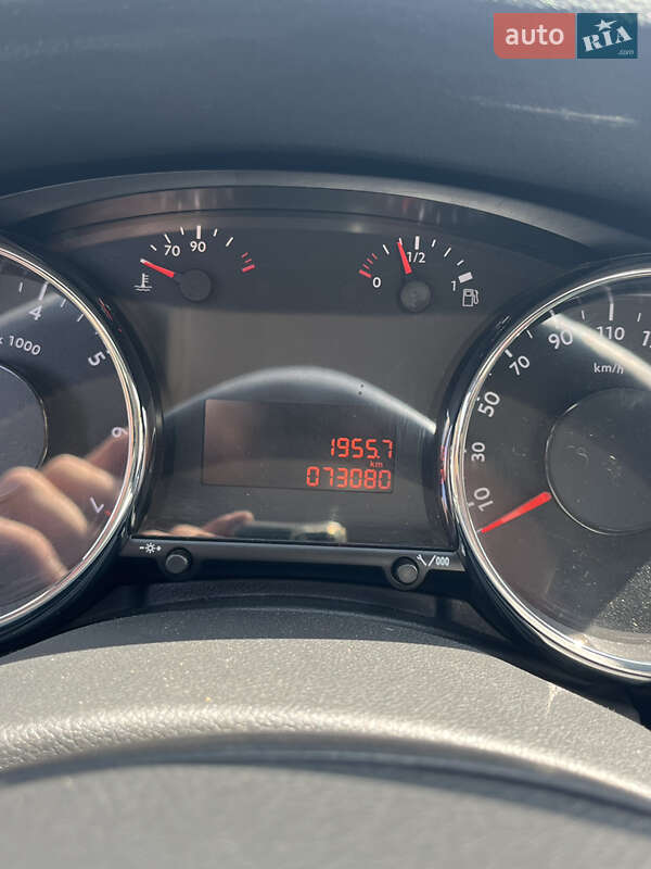 Позашляховик / Кросовер Peugeot 3008 2011 в Зміїві