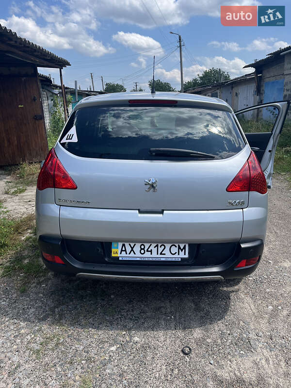 Позашляховик / Кросовер Peugeot 3008 2011 в Зміїві