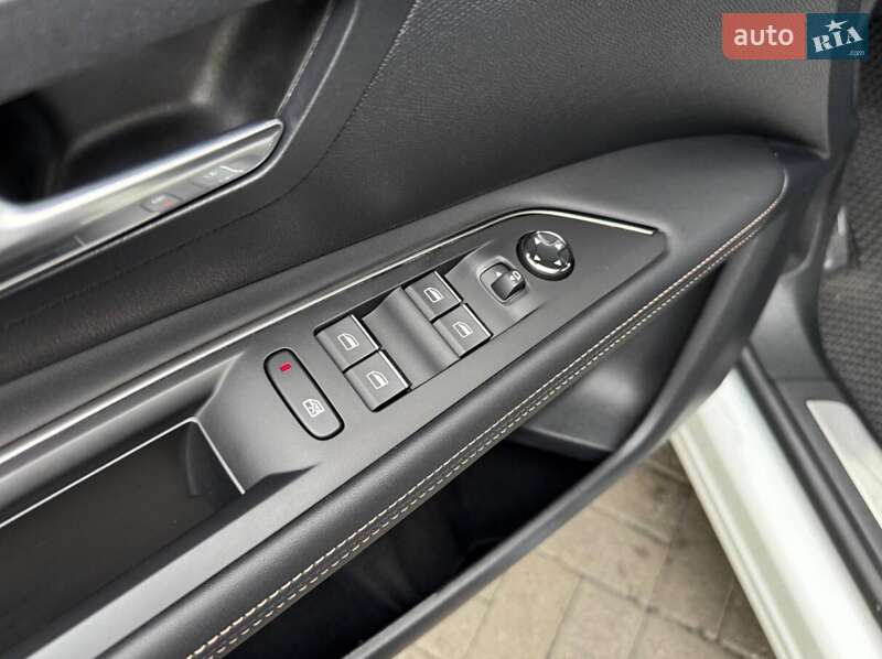 Позашляховик / Кросовер Peugeot 3008 2022 в Києві
