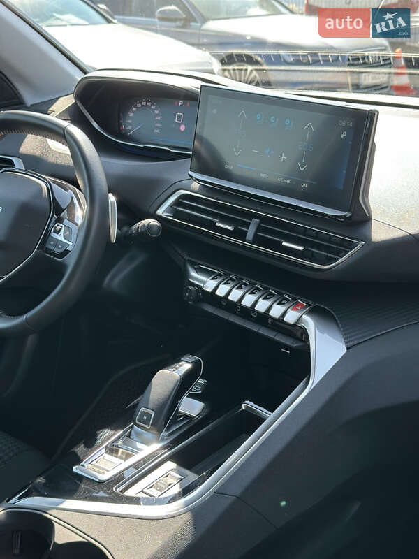 Внедорожник / Кроссовер Peugeot 3008 2022 в Ивано-Франковске