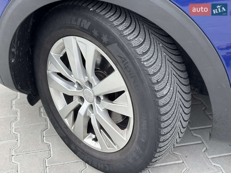 Позашляховик / Кросовер Peugeot 3008 2019 в Косові