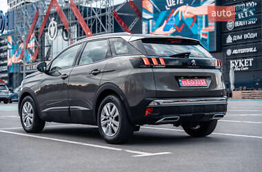 Позашляховик / Кросовер Peugeot 3008 2020 в 