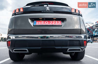 Позашляховик / Кросовер Peugeot 3008 2020 в 