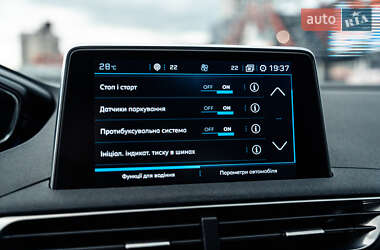 Позашляховик / Кросовер Peugeot 3008 2020 в 