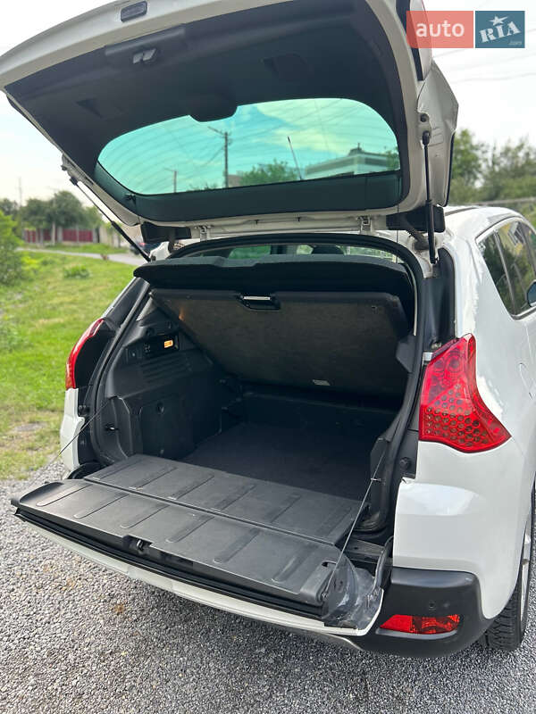 Позашляховик / Кросовер Peugeot 3008 2011 в Вінниці