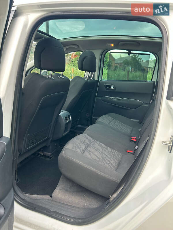 Позашляховик / Кросовер Peugeot 3008 2011 в Вінниці