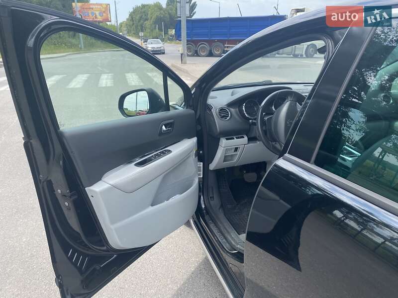 Позашляховик / Кросовер Peugeot 3008 2010 в Києві