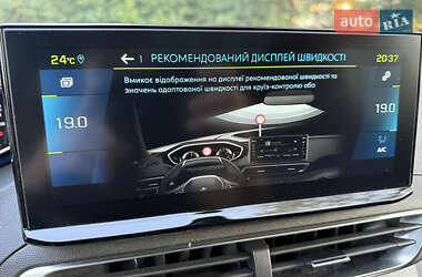 Внедорожник / Кроссовер Peugeot 3008 2022 в 