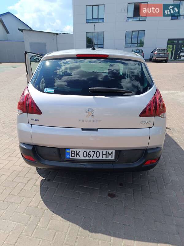 Peugeot 3008 2015