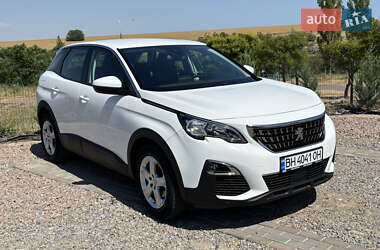 Внедорожник / Кроссовер Peugeot 3008 2018 в Южном