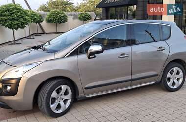 Внедорожник / Кроссовер Peugeot 3008 2011 в Снятине