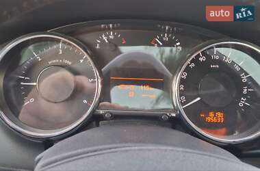 Внедорожник / Кроссовер Peugeot 3008 2011 в 