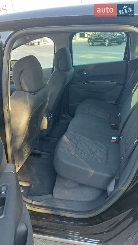 Позашляховик / Кросовер Peugeot 3008 2012 в Чернігові