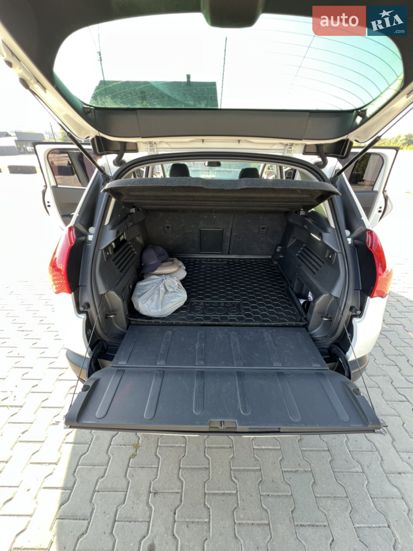 2011 Peugeot 3008 - мініатюра 8