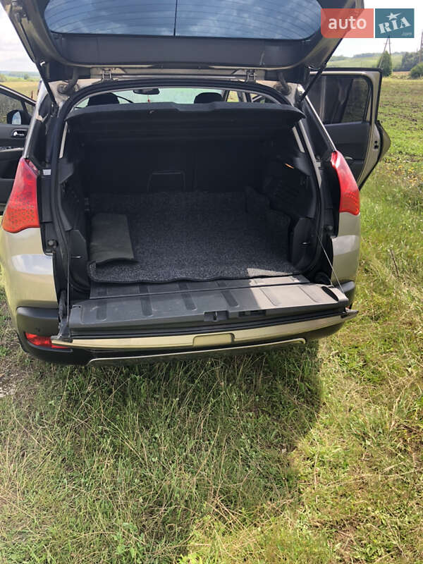 Позашляховик / Кросовер Peugeot 3008 2013 в Хмельницькому