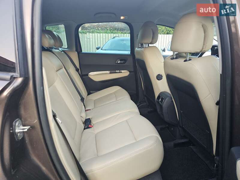 Позашляховик / Кросовер Peugeot 3008 2014 в Стрию