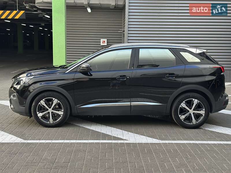 Внедорожник / Кроссовер Peugeot 3008 2017 в Киеве