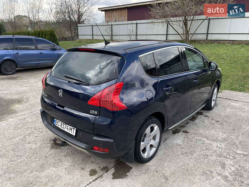 Позашляховик / Кросовер Peugeot 3008 2010 в Болехові