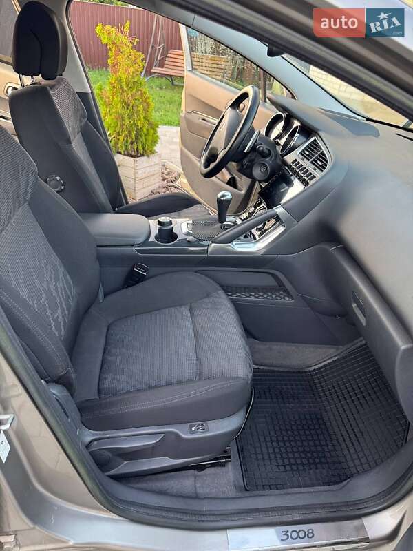 Позашляховик / Кросовер Peugeot 3008 2011 в Іллінцях