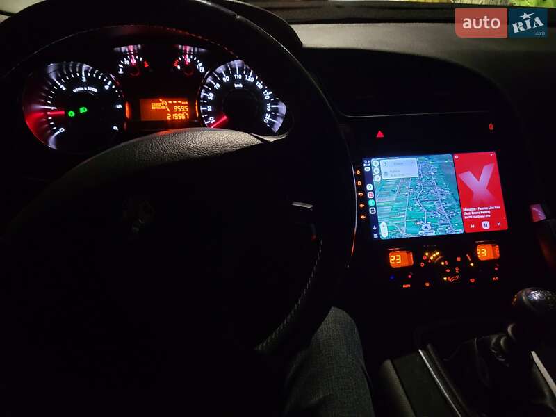 Позашляховик / Кросовер Peugeot 3008 2010 в Львові