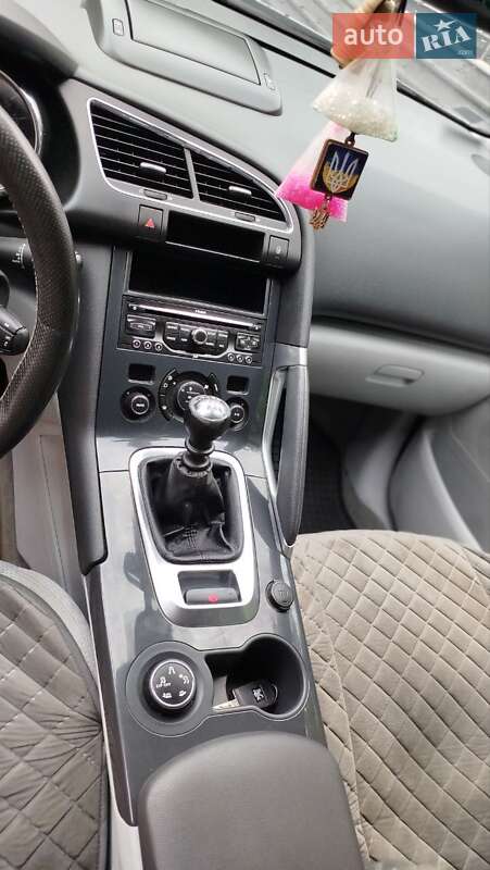 Позашляховик / Кросовер Peugeot 3008 2010 в Хмельницькому